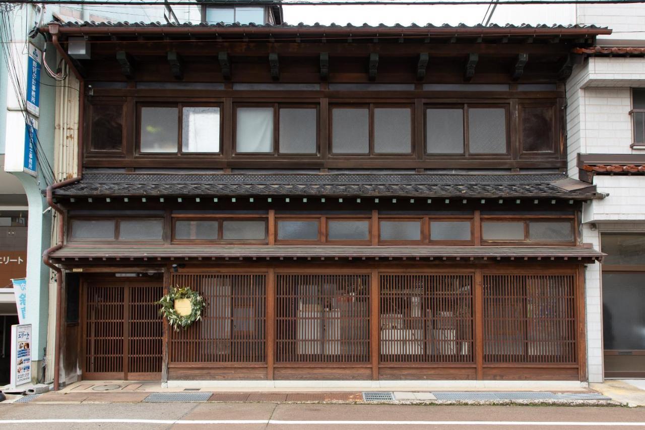 Kanazawa Seiren Le Lotus Bleu Exterior photo